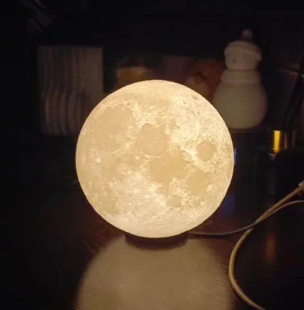 易于打印的月亮灯